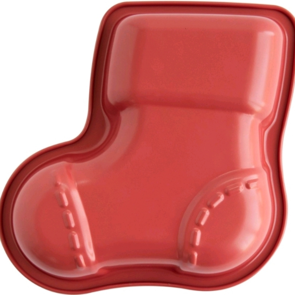 Nordic Ware stocking red baking pan - Picture 3 of 4